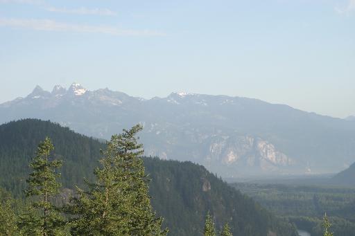 512x341 pixels (18K)